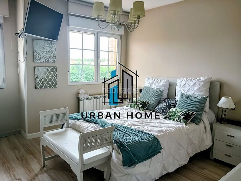 Foto 2dda23af-81bd-4e79-8e77-a1da7f3f2b67. Casa adossada amb calefacció aparcament piscina a Villaquilambre