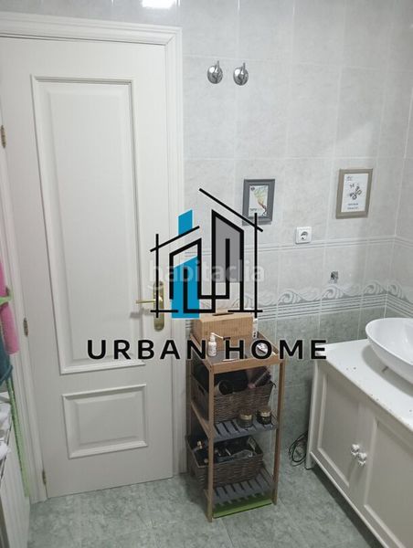 Foto 62611de6-37db-452d-8825-5d107459f797. Casa adossada amb calefacció aparcament piscina a Villaquilambre