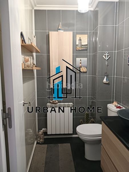 Foto 9702c4f4-98cf-4405-81b7-d4b4ed808929. Casa adossada amb calefacció aparcament piscina a Villaquilambre