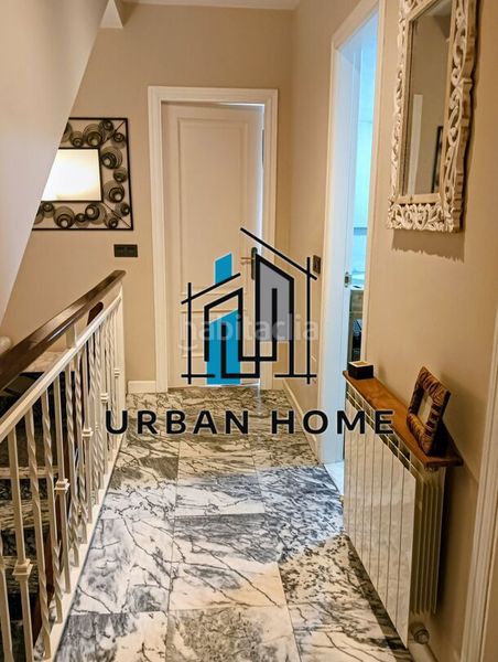 Foto c39db06e-6460-47cd-88e1-4805a7c41427. Casa adossada amb calefacció aparcament piscina a Villaquilambre