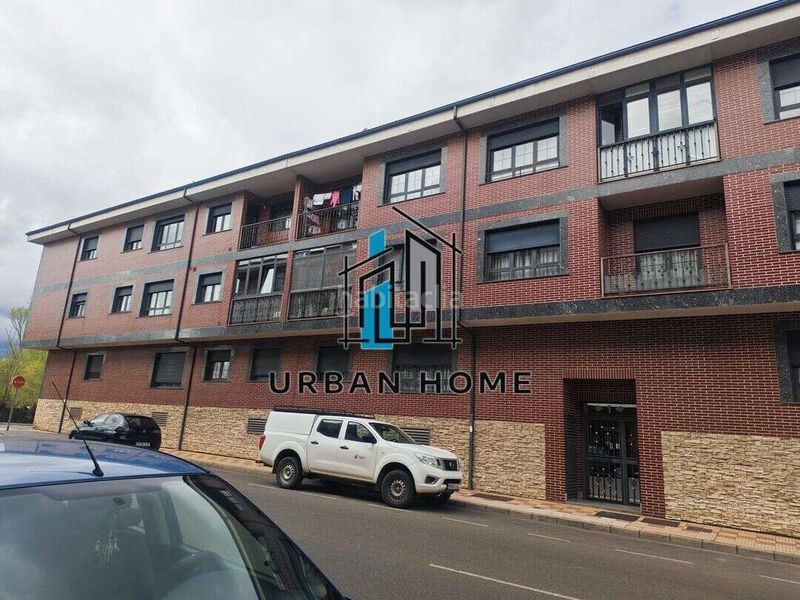 Foto 6c6450f4-9878-4266-b9bf-439dc4237619. Pis amb calefacció aparcament a Villaquilambre