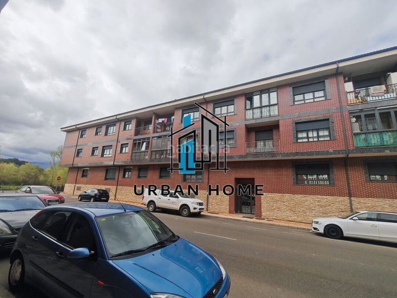 Foto af2f3f9e-f376-4dd8-a2e8-2ca564ee61cf. Pis amb calefacció aparcament a Villaquilambre