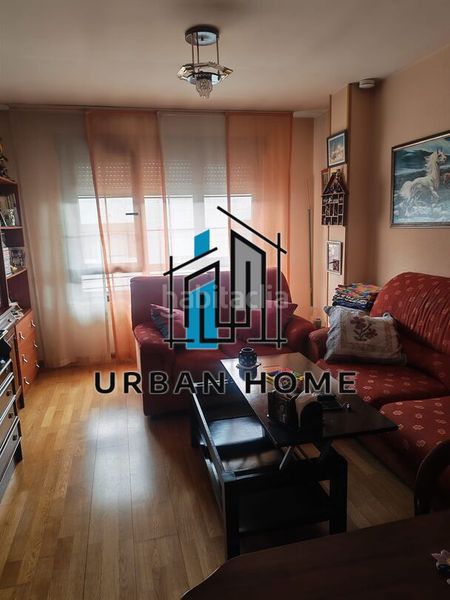 Foto e3476858-e884-4305-a175-8cd564e91a60. Pis amb calefacció aparcament a Villaquilambre