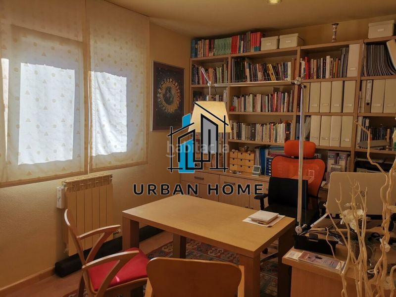 Foto 13cda6f1-3089-42e0-96c1-bb33784f896e. Pis amb calefacció a La Vega - La Sal León