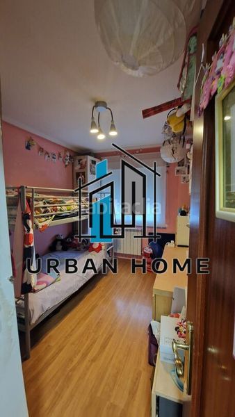Foto 5142b88a-e8d9-4ab4-a3d3-40436068a8c4. Flat with heating parking in Villaquilambre