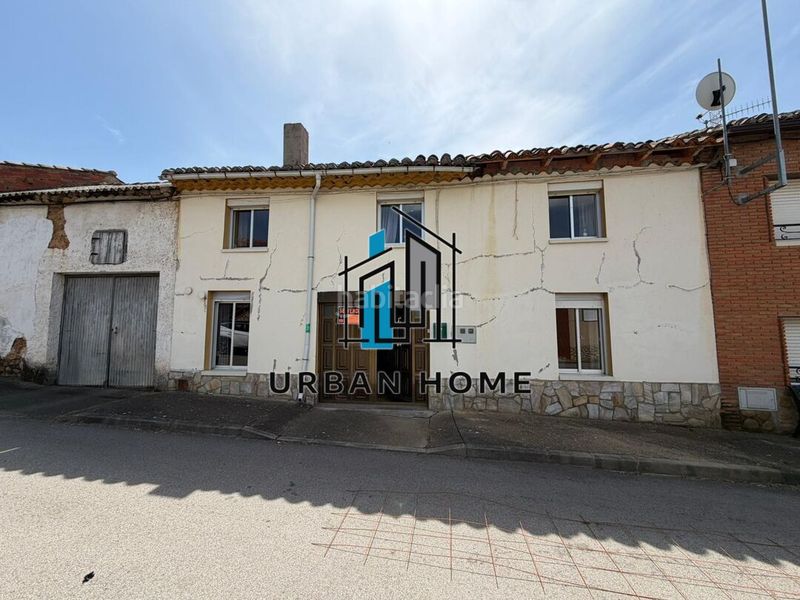 Foto 66598ddb-6934-4bc0-834c-e41f54417ff2. Casa amb calefacció aparcament a Cimanes del Tejar