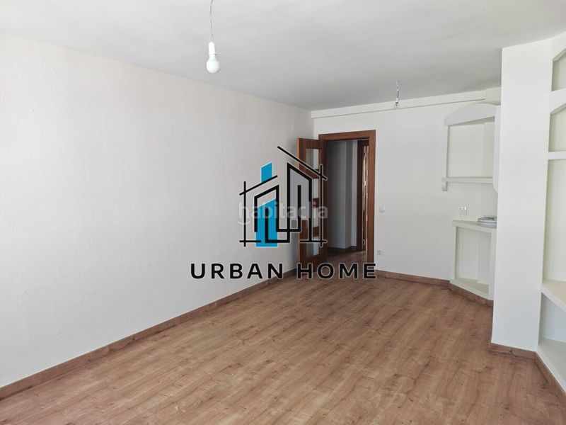 Foto 1f706dd3-9015-4203-9f15-2106fa7b21fe. Flat with heating parking in San Mamés - La Palomera León