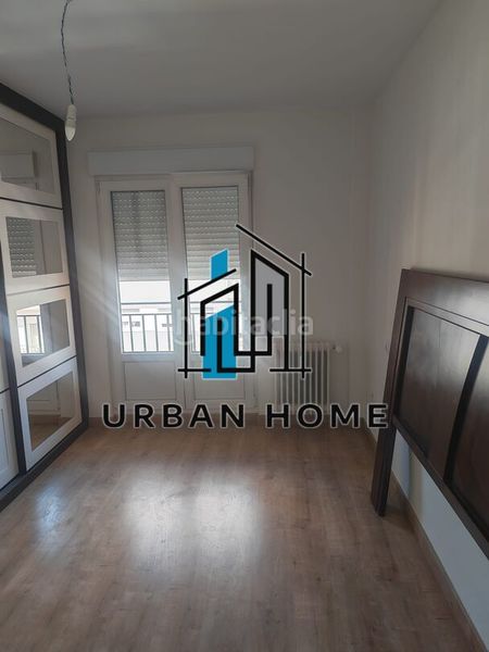 Foto b528ca17-ea1f-4625-9b5f-2c4bf46424a6. Flat with heating parking in San Mamés - La Palomera León