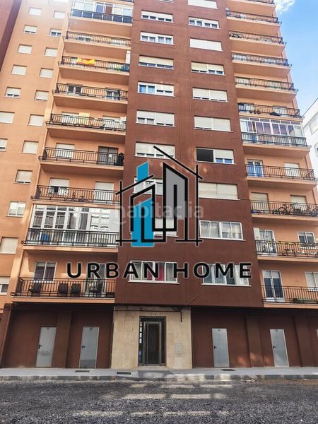 Foto d9d85af7-990f-41ca-aae6-3e85e60b3f98. Flat with heating parking in San Mamés - La Palomera León