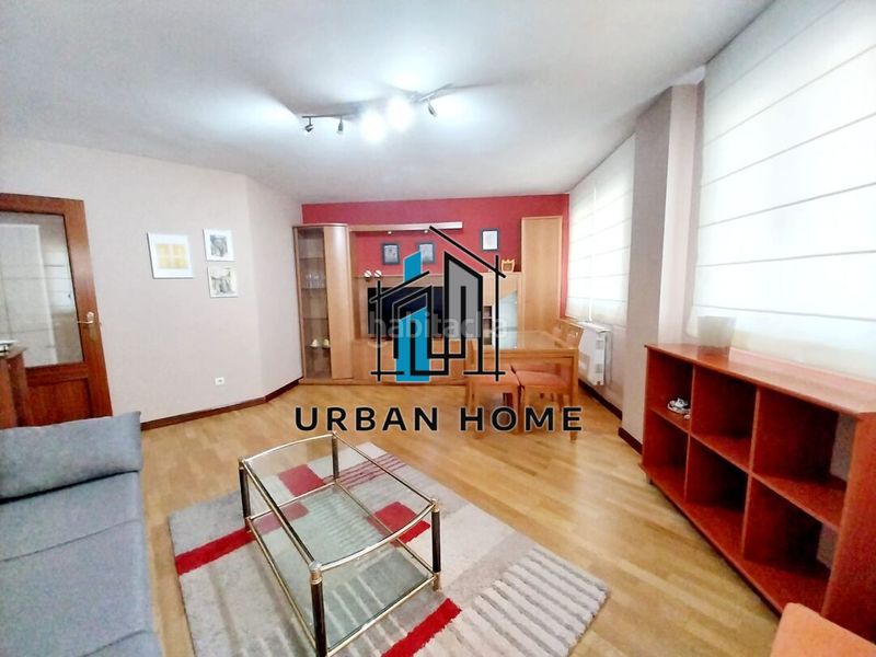 Foto 3454fd26-e948-426d-86d2-4a36fbe735d0. Rent flat with heating parking in Armunia León