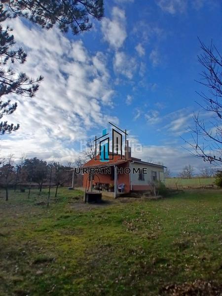 Foto 19de0e79-52b5-44d2-8d48-b4b085f27cf2. Finca rústica a Villaquilambre