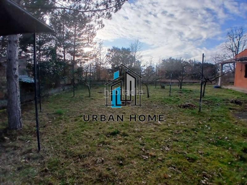 Foto d4e4c8b2-0546-426a-853d-bfa21445747b. Finca rústica a Villaquilambre