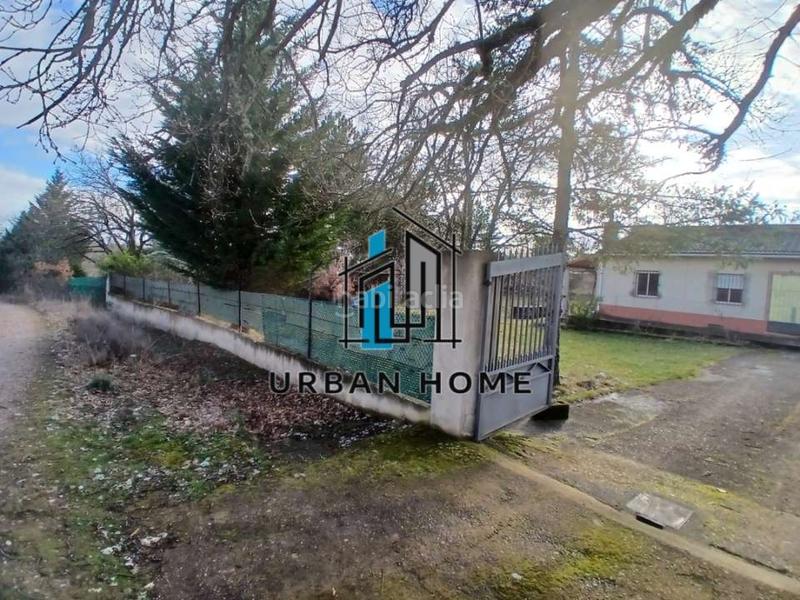 Foto 40883180-1ce1-4aef-aa3e-538c42275457. Finca rústica en Villaquilambre