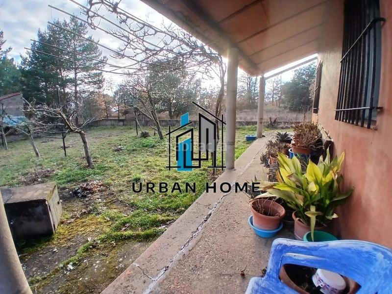 Foto 8e3e0a5e-d2d3-46a1-88a2-605917a1c8ba. Finca rústica en Villaquilambre