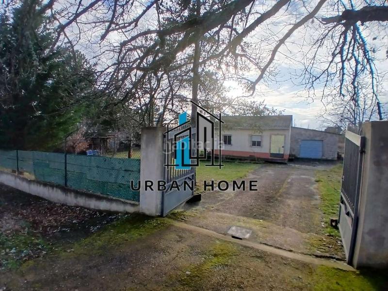 Foto dd0d0290-7615-4328-b9e1-7f8832706ea8. Finca rústica en Villaquilambre