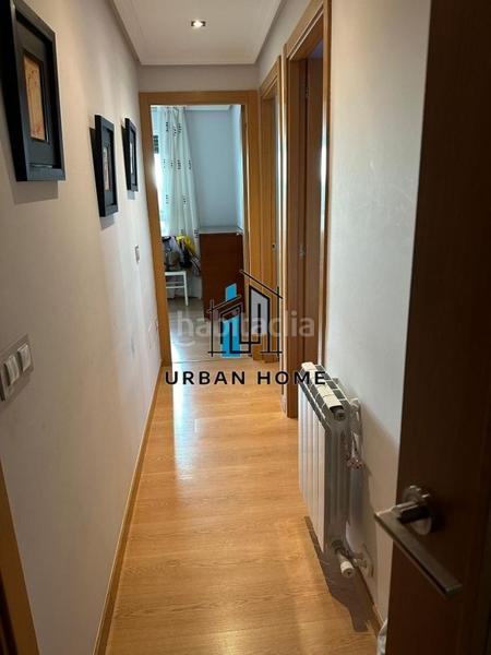 Foto e99b7ddf-c4a3-4e8c-bc2d-ccc555463db3. Etagenwohnung mit heizung parking in Armunia León