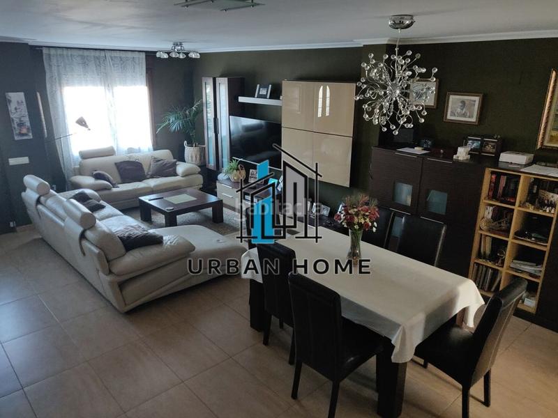 Foto 5b54ff09-7781-48dd-93a6-5b07a8082510. Xalet amb calefacció aparcament a Sariegos