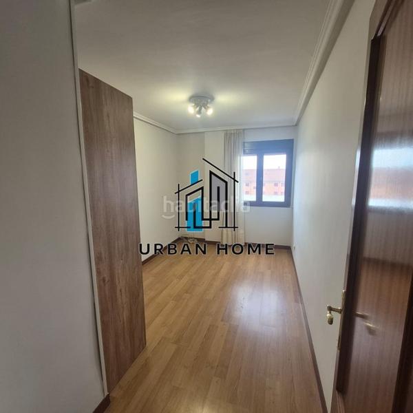 Foto 78c53a1f-4314-4b61-980a-350d427aa2c6. Appartement avec chauffage parking dans Trobajo del camino