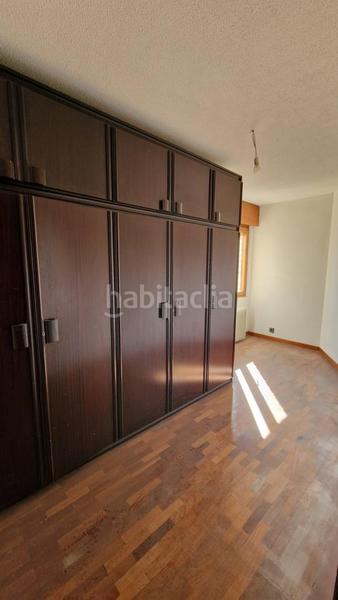 Foto 60a261f3-bfdf-4757-bf4b-2e0b88f12bf7. Pis amb calefacció aparcament a Centro Ciudad León