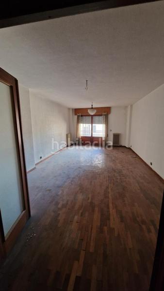 Foto 67aef4f5-daf8-42c4-8f8c-4514447388fa. Pis amb calefacció aparcament a Centro Ciudad León