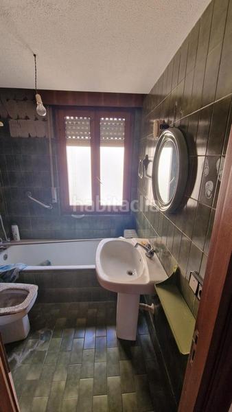 Foto c14ee127-295e-4084-8374-f5594ff48183. Pis amb calefacció aparcament a Centro Ciudad León