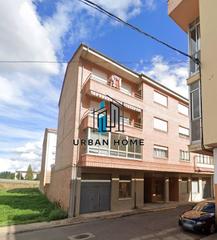 Piso en Villarejo de Órbigo. Urban home vende estupendo piso con amplia terraza en veguellina