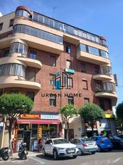 Pis en Centro Ciudad. Urban home vende piso en avenida roma!