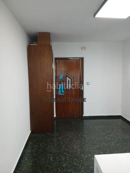 Foto 5045ff6a-022d-489b-bad2-48111fd1bffb. Miete büro mit heizung in Centro Ciudad León