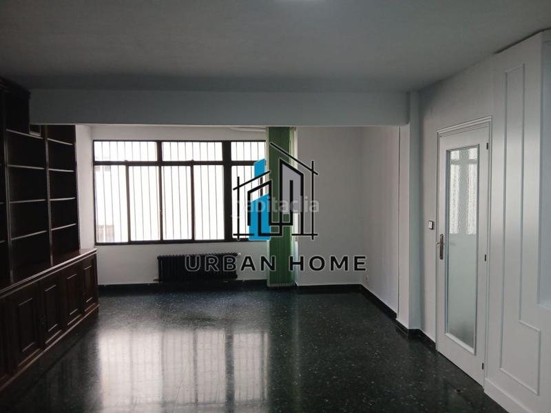 Foto 0377109d-651b-453f-9015-1b2ac899e8f6. Rent office space with heating in Centro Ciudad León