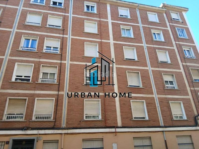 Foto 2277b71c-27a8-405e-82ec-e6e2d9bba01b. Piso urban home vende piso barrio Las Ventas, ideal inversores!! en León