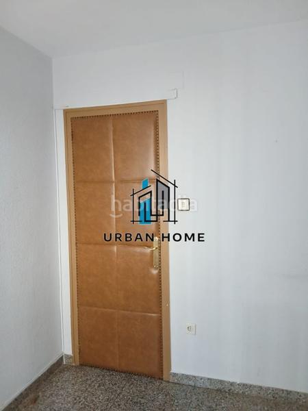 Foto 6b9473ba-4d6f-4881-8629-3efacc8358d6. Piso urban home vende piso barrio Las Ventas, ideal inversores!! en León