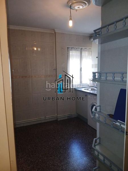 Foto cd3a30f2-c0b8-4ac3-880d-bcfb5e27b0d1. Piso urban home vende piso barrio Las Ventas, ideal inversores!! en León