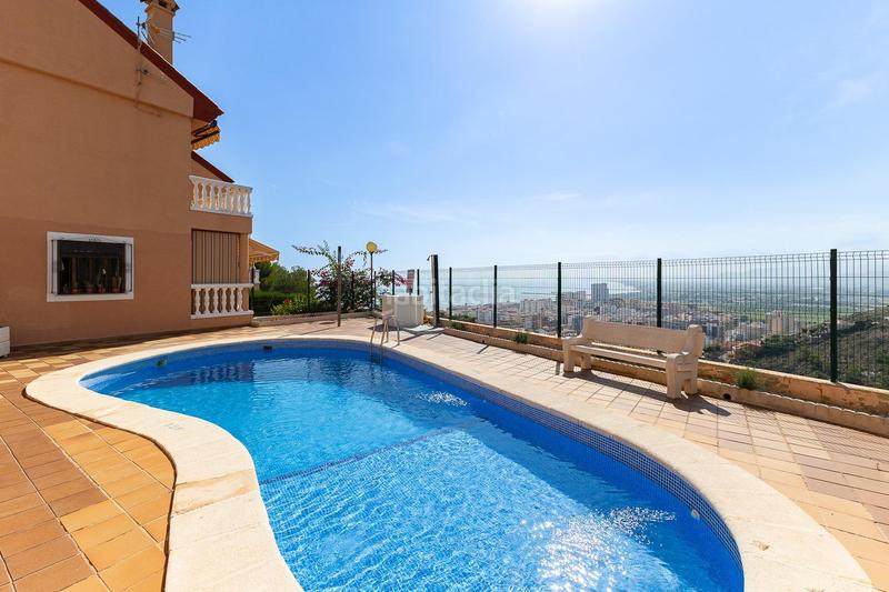 Foto 48c6886f-4ae2-40ae-87a0-902a45d23723. Casa a schiera con riscaldamento parcheggio piscina in Cullera