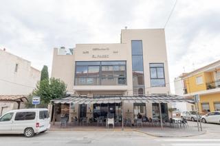 Local commercial  Avenida juan carlos i. Edificio completo con restaurante, salón de celebraciones y pana