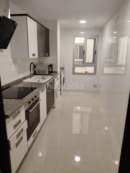 Foto 25bbaf32-b546-4c2b-948e-2f70b3d9c042. Miete appartement mit parking in Rafelbunyol