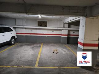 Aparcament cotxe en Calle santos justo y pastor 143. Plaza de garaje