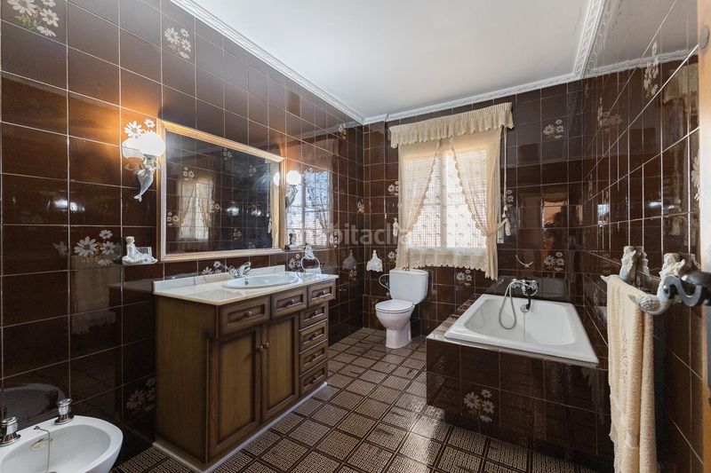Foto f8249b82-c252-4e86-affc-ac59f456b97b. Xalet amb aparcament piscina a La Conarda-Montesano Bétera