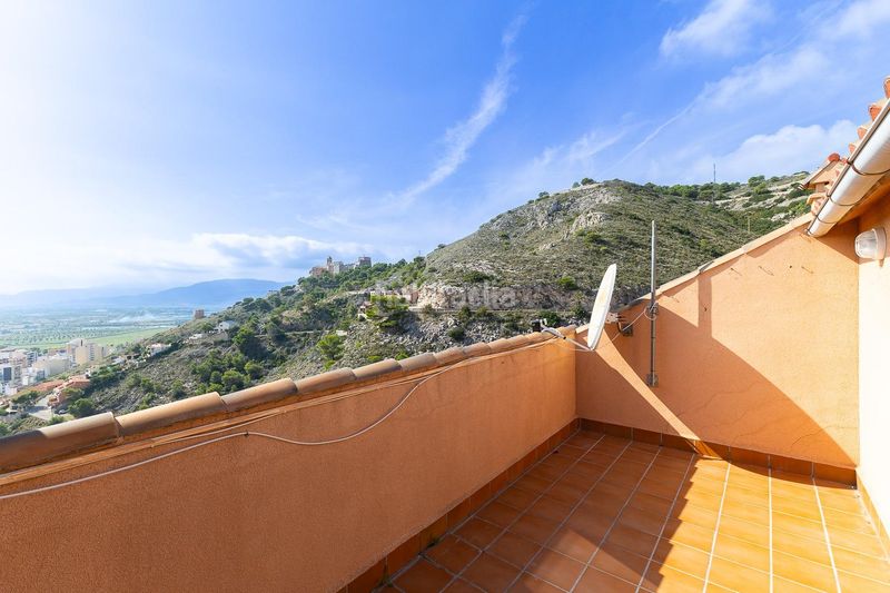 Foto e16bef05-7a48-4644-a1f6-a8c57933c8f1. Casa adossada amb calefacció aparcament piscina a Cullera