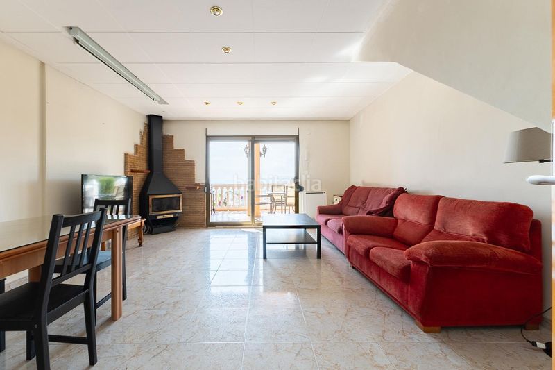 Foto fb4a37ce-3beb-4676-bb05-e58539a0db77. Casa adossada amb calefacció aparcament piscina a Cullera