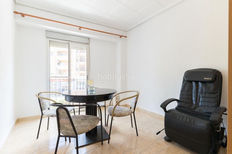 Foto 8767bfbd-2abf-41df-9701-138f39b2b233. Flat with heating in El Mercado Manises