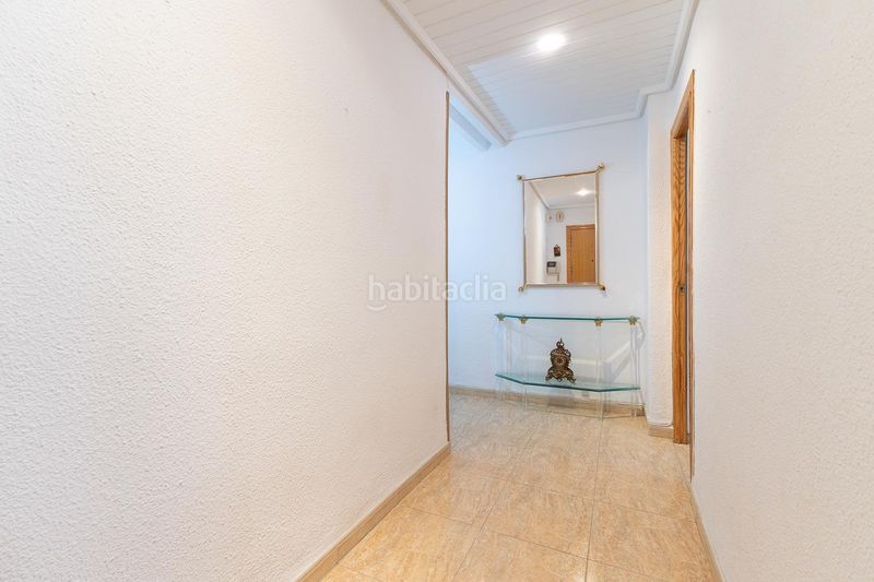 Foto 990a1c61-d5a4-4c00-b2b9-67b8b37c9ec6. Flat with heating in El Mercado Manises