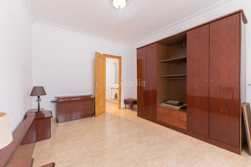 Foto f98be462-e548-49ce-b3b8-f948f2df84de. Flat with heating in El Mercado Manises