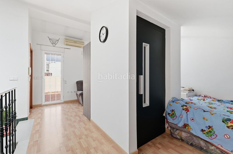Foto e82e3849-a6c6-4308-b20f-eb5a791dcebe. Casa adossada amb aparcament a Casas Verdes - Ermita Godella