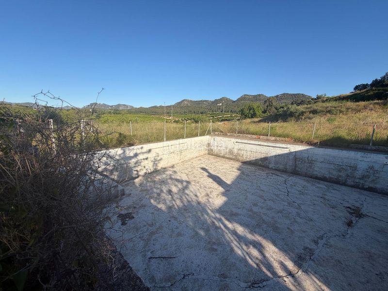 Foto f5db9d00-0c28-4f86-a0d8-b9e5a0860bc9. Casa amb piscina a Barxeta