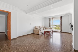 Flat  Fco. tomas i valiente