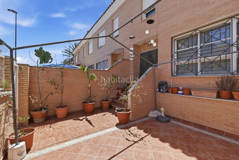 Foto 6bfa1ae4-f05b-40b5-ad01-a6f0e9cbf025. Casa adossada amb aparcament a Nuevo Centro Sagunt