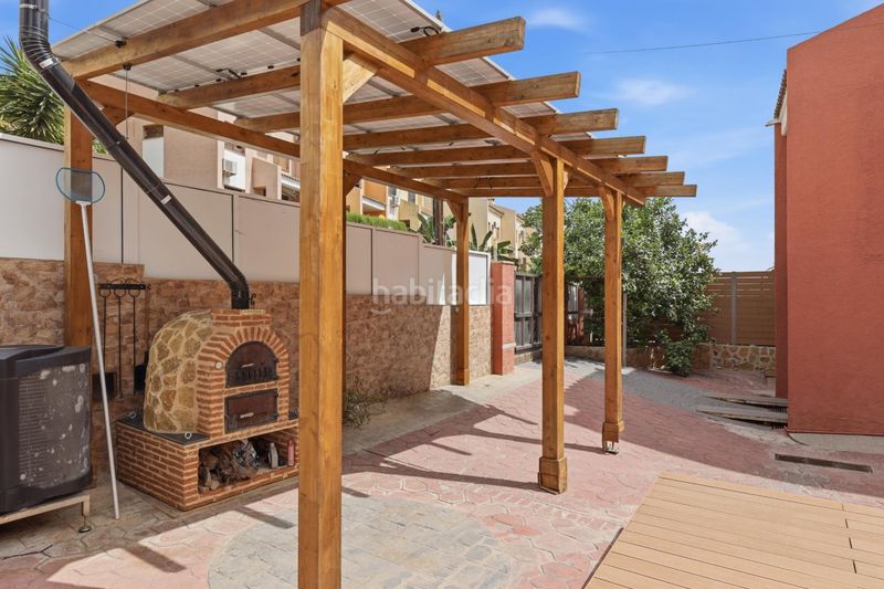 Foto a5417cac-e85f-45d6-ad74-6d6e14eff4f3. Casa adossada amb aparcament piscina a Sierra Perenchiza-Cumbres de Calicanto-Sto Domingo Chiva