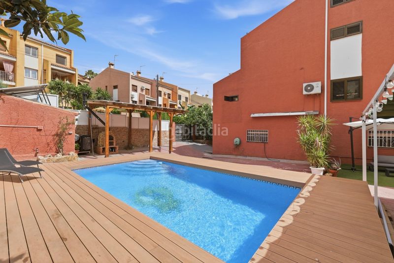 Foto a6334cec-9ae0-4cda-a14f-ccb9cc97ca9d. Casa adossada amb aparcament piscina a Sierra Perenchiza-Cumbres de Calicanto-Sto Domingo Chiva