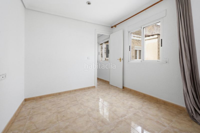 Foto e9144b6a-dfd3-438d-b1f3-a38e5906a854. Pis a Casas Verdes - Ermita Godella