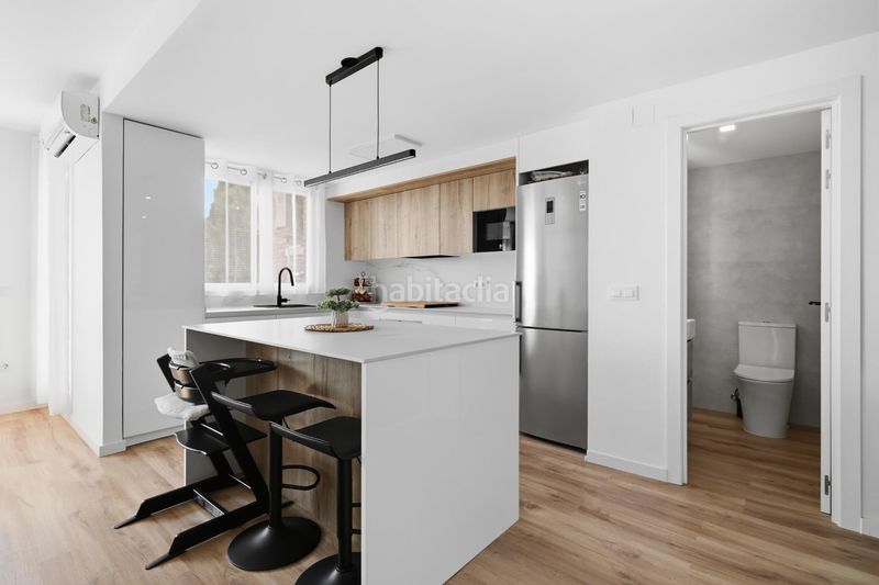 Foto f2513f85-a462-4161-88c5-d9e9bd739b51. Duplex con parcheggio in San José-Los Metales Sagunt